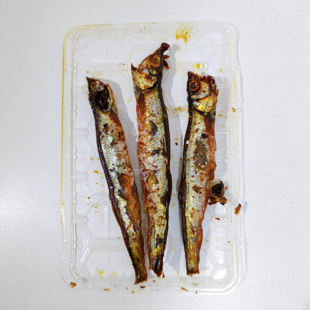 百均 ダイソー 辛口焼き子持ちししゃも
