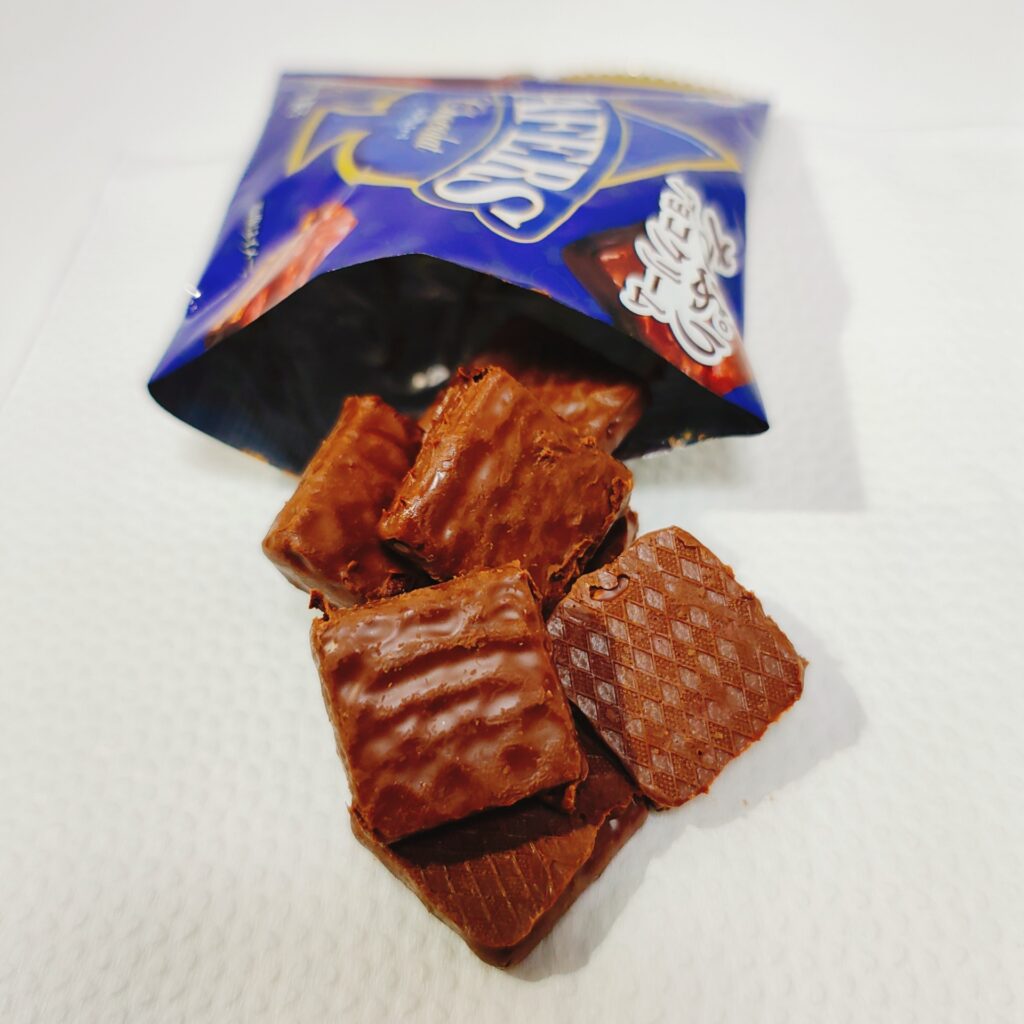 百均 不二家 チョコウェハース