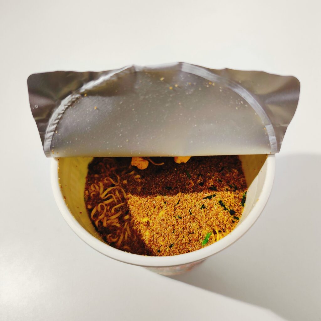 百均 日清 謎肉