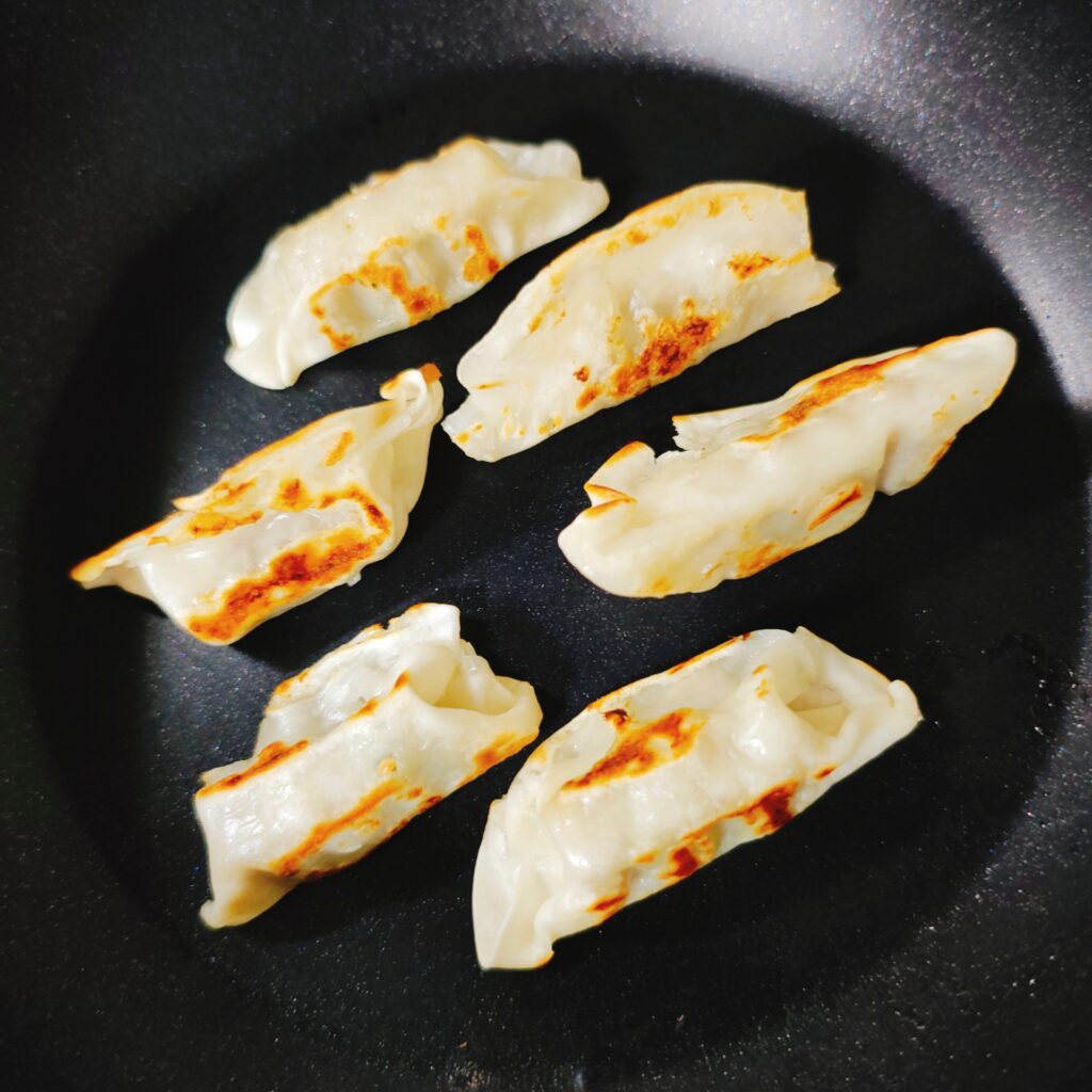 スーパー まいばすけっと 餃子